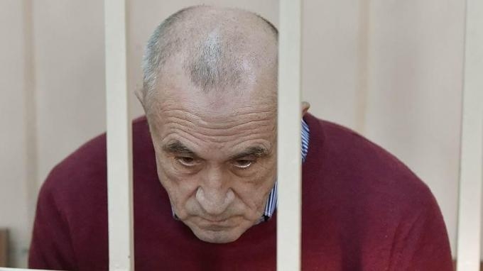 Экс-главу Удмуртии Александра Соловьева освободили от тюремного заключения из-за болезни 