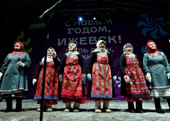 Бабушки из Бураново выступили на Центральной площади Ижевска 