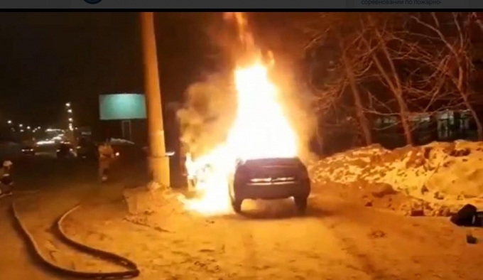 Автомобиль «Лада Приора» загорелся в Ижевске