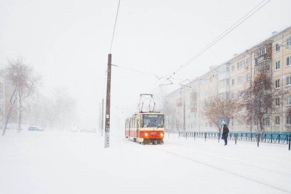 В Ижевске из-за снегопада встали трамваи