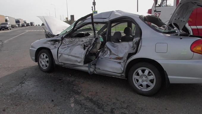 В результате столкновения с «УАЗом» водитель автомобиля «Киа-Спектра» поучил смертельную травму в Удмуртии