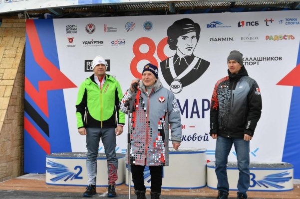 Александр Бречалов пробежал дистанцию в 10 км  на лыжном марафоне имени Галины Кулаковой