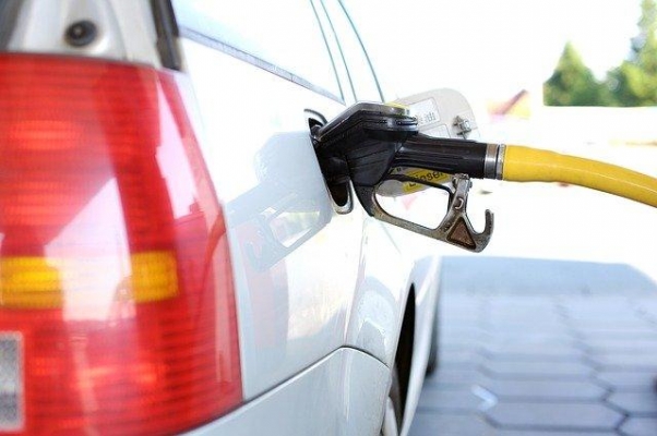 В России отмечается снижение цен на бензин