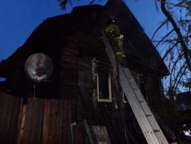 Два человека погибли при пожаре в Удмуртии из-за неосторожного обращения с огнем в нетрезвом состоянии 