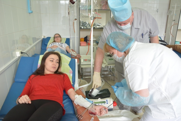 Ежедневно в Удмуртии заготавливают по 30-35 литров компонентов донорской крови