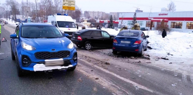 18-летний водитель-новичок устроил ДТП с пострадавшими в Ижевске