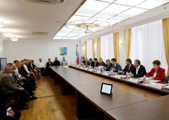 Новый лидер для Ижевска: Заседание комиссии по отбору кандидатов на пост Главы города в разгаре