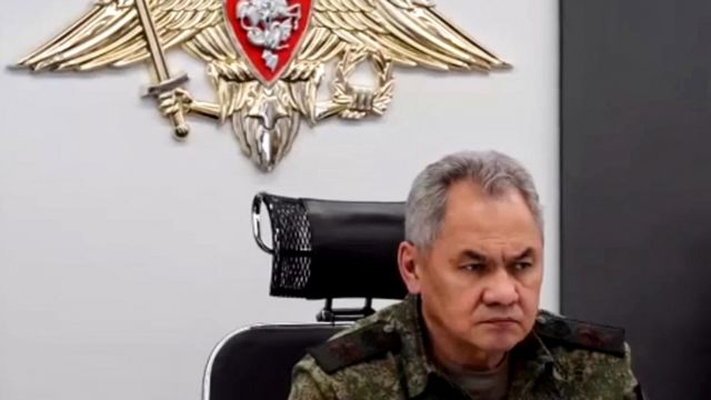 Шойгу сменил командующих половины военных округов России