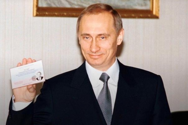 23 года назад россияне впервые избрали президентом Владимира Путина