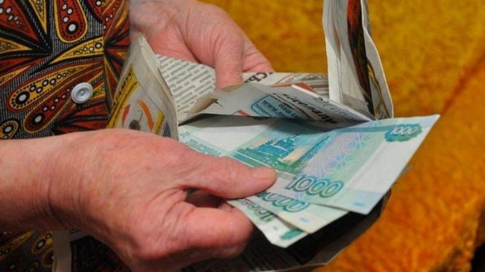 Мошенница похитила у 95-летней ижевчанки более полумиллиона рублей