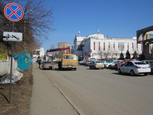 Более 70 автомобилей отправили на штрафстоянку в Ижевске за нарушения ПДД