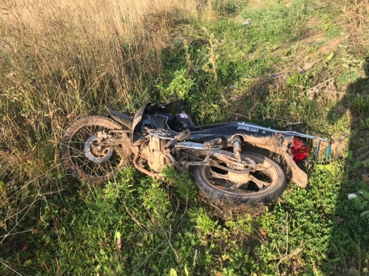 Водитель без прав опрокинул скутер на трассе в Балезинском районе Удмуртии