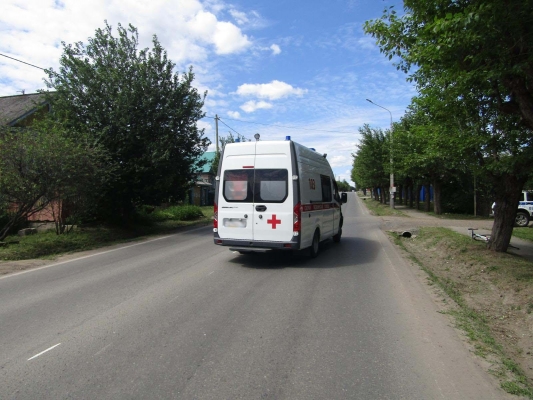 Автомобиль сбил малолетнего велосипедиста во время тренировки в Ижевске