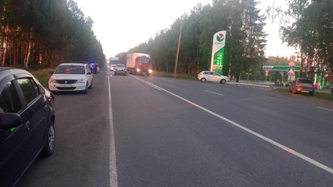 Два человека пострадали при столкновении 4 автомобилей в Ижевске