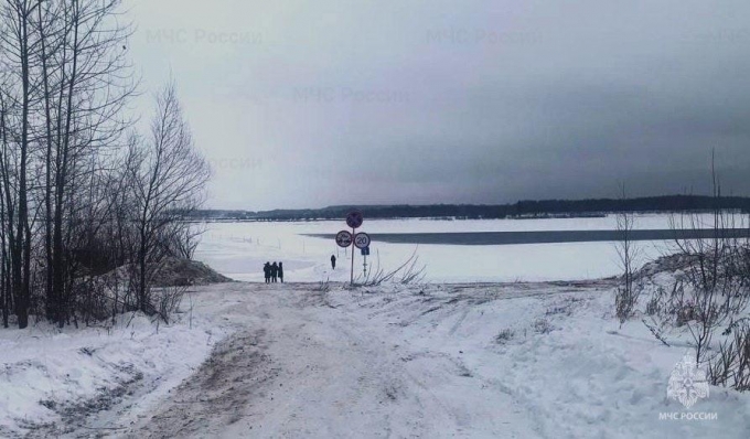 Грузоподъемность ледовой переправы через Каму снизили в Удмуртии с 20 марта