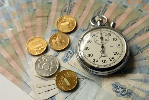 В Госдуме разработали законопроект о минимальной почасовой оплате труда