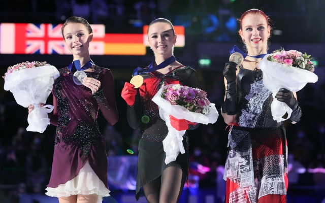 Россиянки заняли весь пьедестал на чемпионате Европы по фигурному катанию