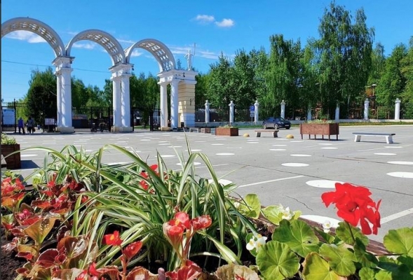 Глава Ижевска рекомендовал закрыть парки города в день проведения Последнего звонка 