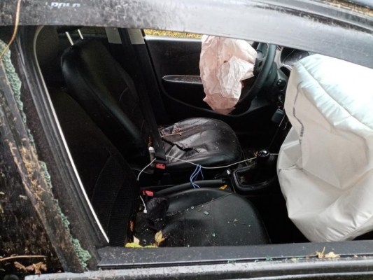 Не пристегнутый ремнем водитель погиб в перевернувшемся автомобиле в Удмуртии