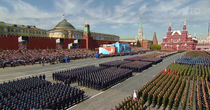 Владимир Путин приказал провести парад Победы 24 июня