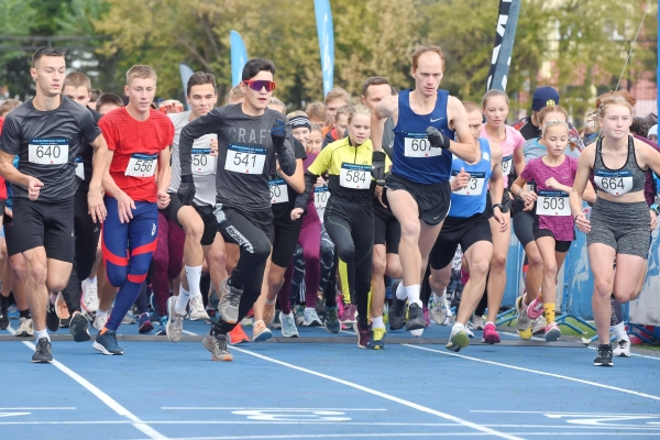 Более 1000 человек стали участниками Всероссийского легкоатлетического забега «Динамовская миля» 