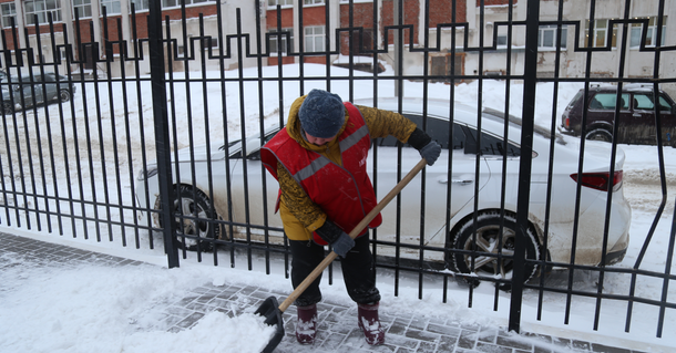 Более 200 нарушений уборки снега выявили в Ижевске с начала зимы
