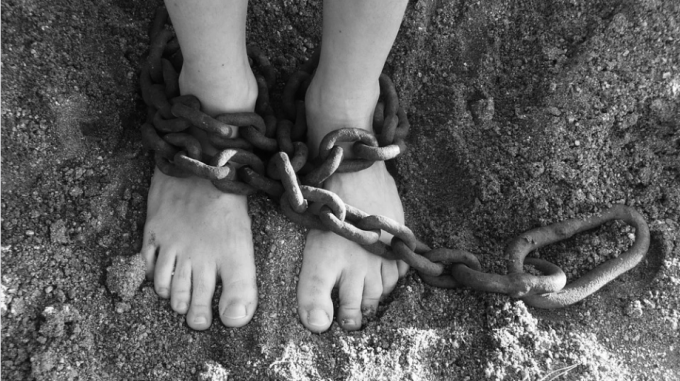 Рецидивисту из Удмуртии грозит до 10 лет за систематическое избиение ребёнка
