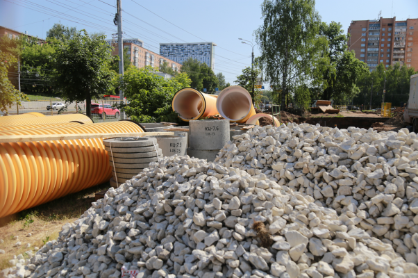 В Ижевске на улице Кирова строят новую ливневку
