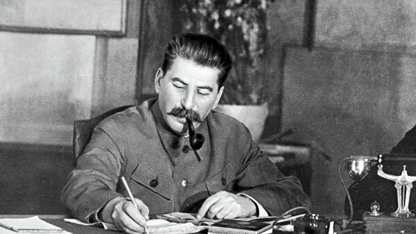 Ровно 100 лет назад в этот день Сталин стал Генсеком