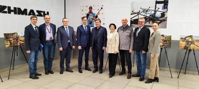 Андрей Исаев с рабочим визитом посетил АО «Концерн «Калашников»