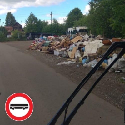 Движение автобусов до СНТ «Ружейник» под Ижевском приостановили из-за несанкционированной свалки 