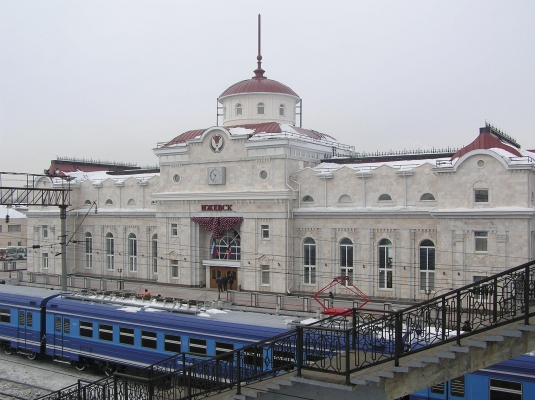 В Ижевске за отказ предъявить ручную кладь для досмотра на вокзале двоих пассажиров оштрафовали на 20 тысяч рублей