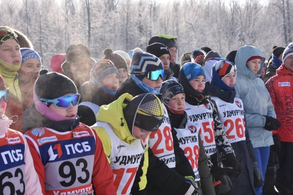 Более 700 спортсменов стали участниками Всероссийских соревнований по лыжным гонкам в Удмуртии
