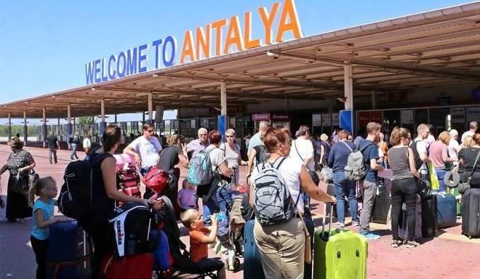 Россия планирует возобновить авиасообщение с Турцией с 22 июня 
