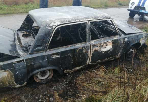 В Глазове задержан подозреваемый в поджоге автомобиля