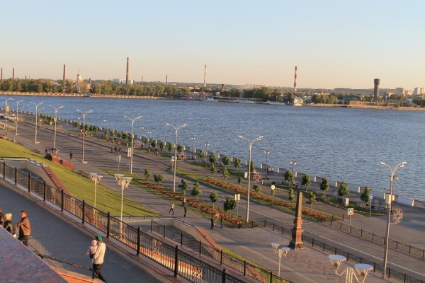 В Ижевске запретили въезд на набережную пруда
