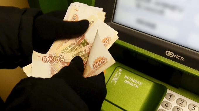 20 жителей Удмуртии за минувшие выходные перевели мошенникам почти 2,5 млн рублей 