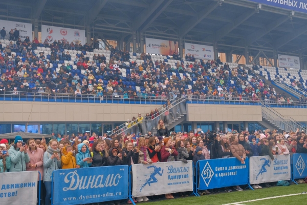 «Калашников Биатлон Фест» в Ижевске посетили более 15 тысяч спортсменов и болельщиков