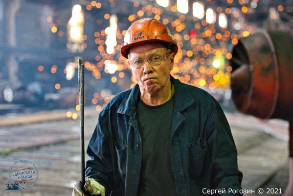 Портрет работника «Ижстали» – символ промышленности Удмуртии 
