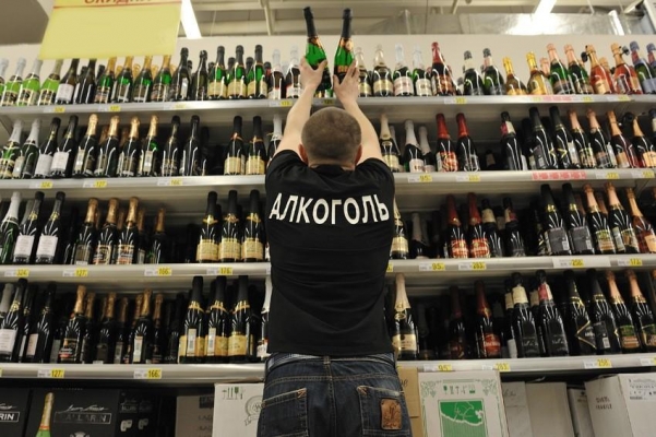 Совет Федерации России выступает за повышение возраста продажи алкоголя с 18 лет до 21 года