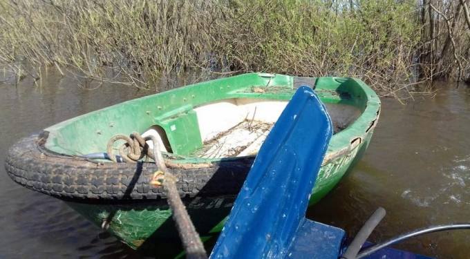В Удмуртии подростков на лодке сильным течением вынесло на середину Камы
