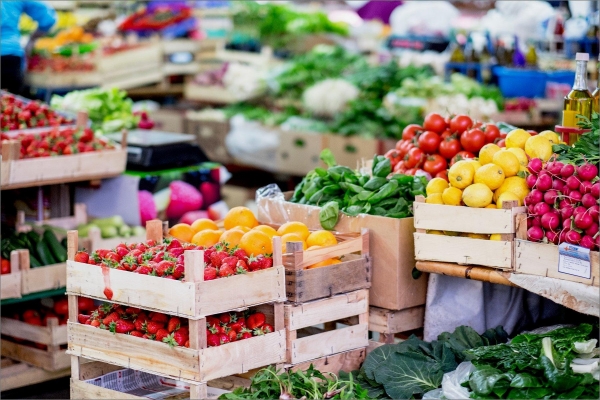 Продовольственные рынки и автосалоны в Удмуртии возобновят работу с 12 мая