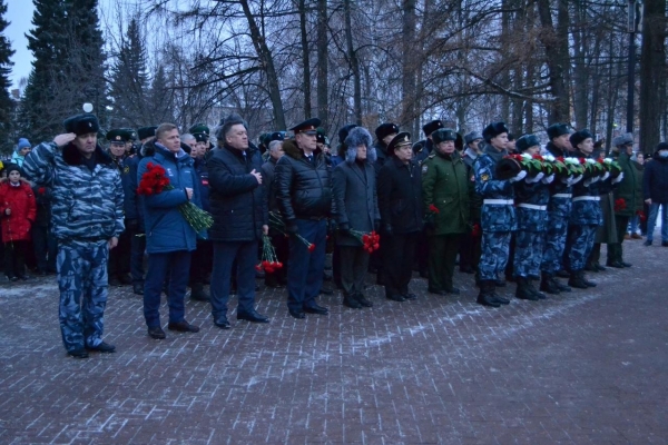 В День Героев Отечества в Ижевске состоялось торжественное возложение цветов