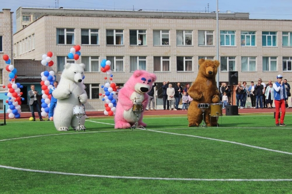 Школа № 74 Ижевска получила новый стадион за 19 млн рублей