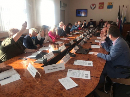 Депутаты Гордумы Глазова запретили журналистам посещать заседания 