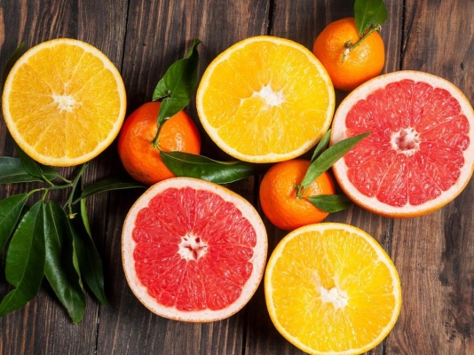 Апельсины, лимоны и грейпфруты - это гибриды. Из чего их вывели?