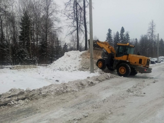 В Ижевске с 26 по 29 января планируют расчищать межквартальные проезды и вывозить снег