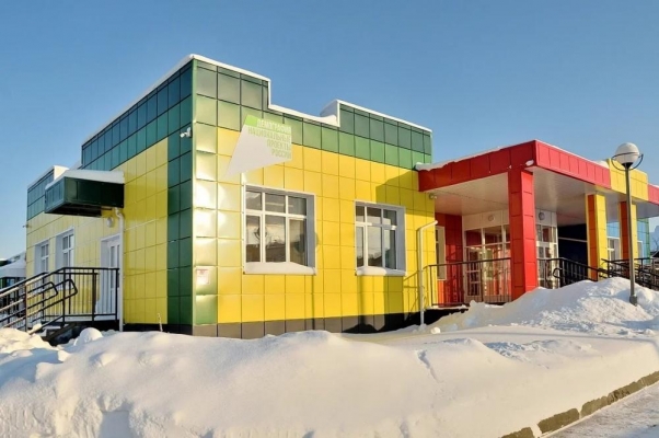 В деревне Хохряки открыли новый детский сад-ясли на 80 мест