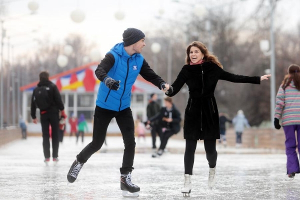 Жителям Удмуртии 23 января предлагают бесплатно покататься на коньках и лыжах