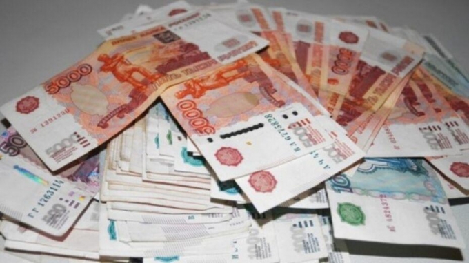 Под предлогом денежной реформы в Ижевске у двух пенсионерок похитили 470 тысяч рублей